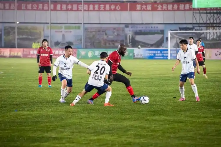 欧冠对决：巴塞罗那 VS 切尔西
